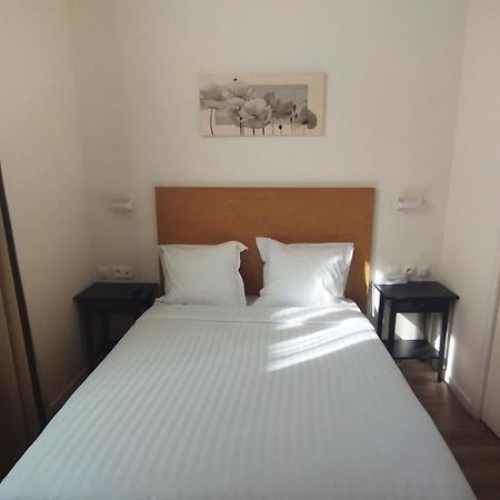 Hotel Des Arts Rueil-Malmaison Εξωτερικό φωτογραφία