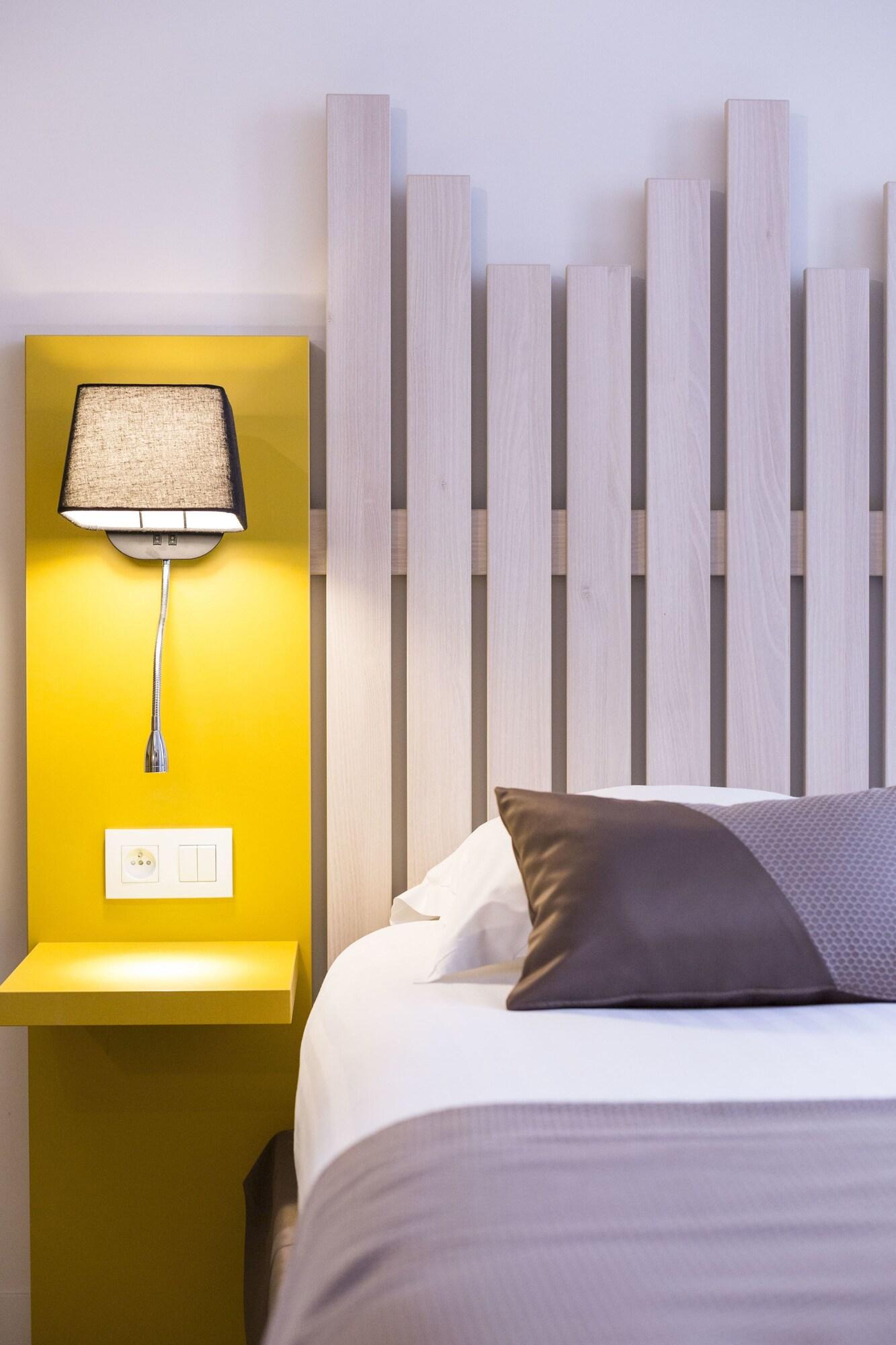 Hotel Des Arts Rueil-Malmaison Εξωτερικό φωτογραφία