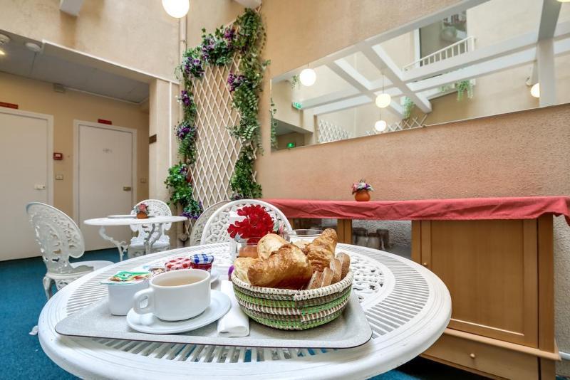 Hotel Des Arts Rueil-Malmaison Εξωτερικό φωτογραφία