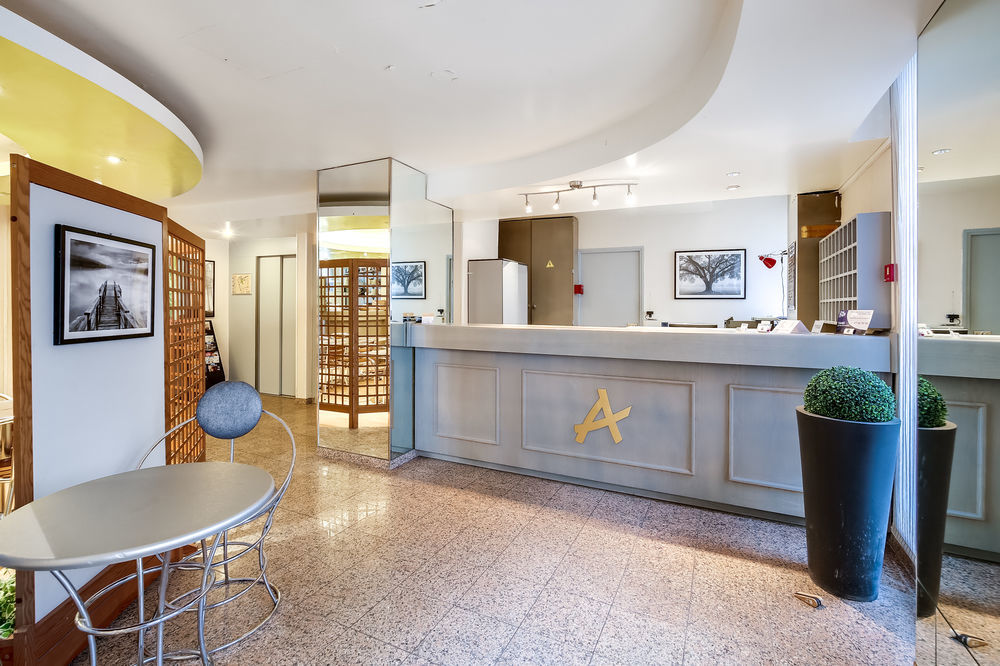 Hotel Des Arts Rueil-Malmaison Εξωτερικό φωτογραφία