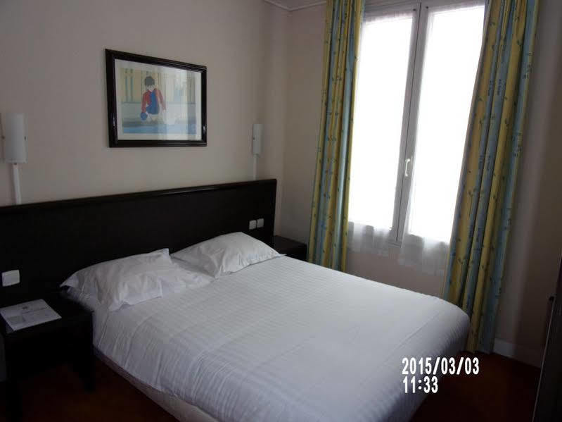 Hotel Des Arts Rueil-Malmaison Εξωτερικό φωτογραφία